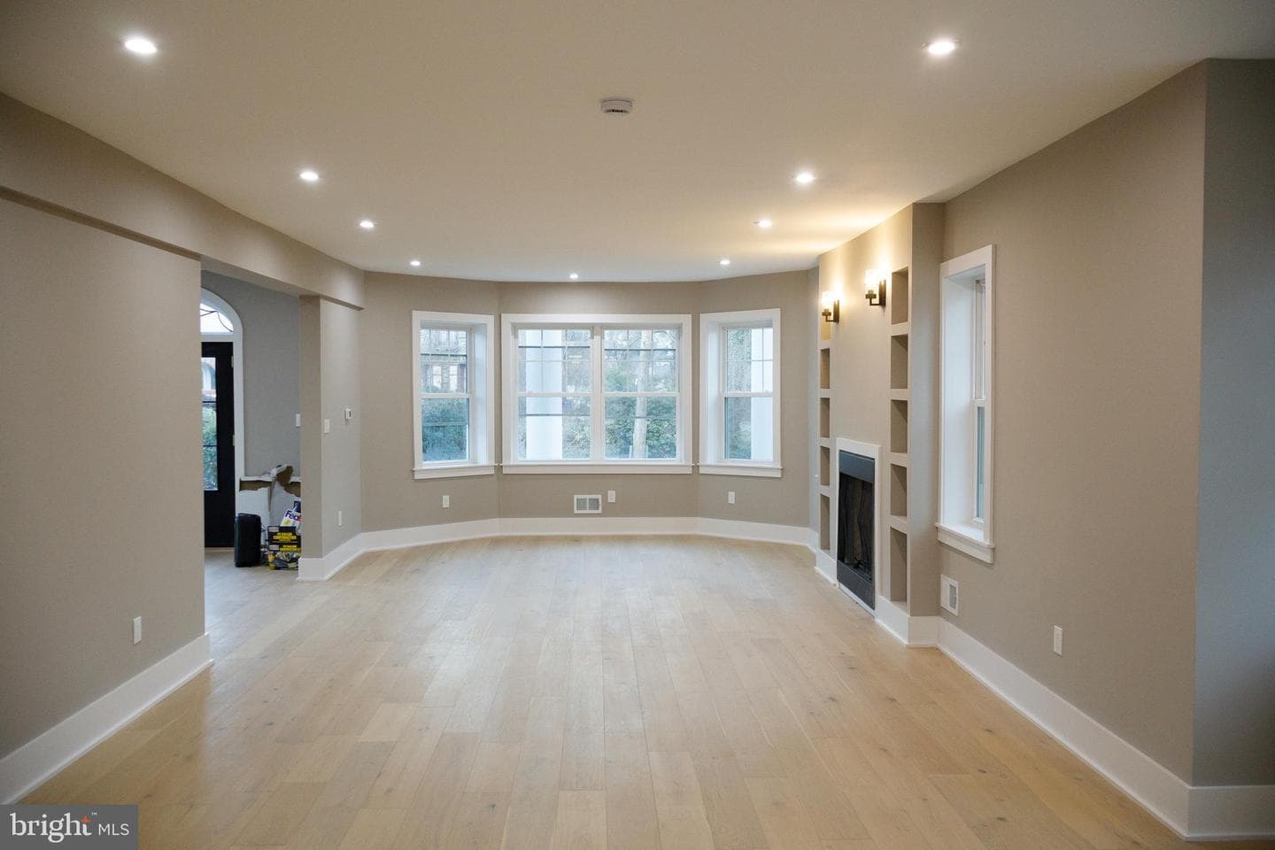 730 Kenilworth Avenue photo 5