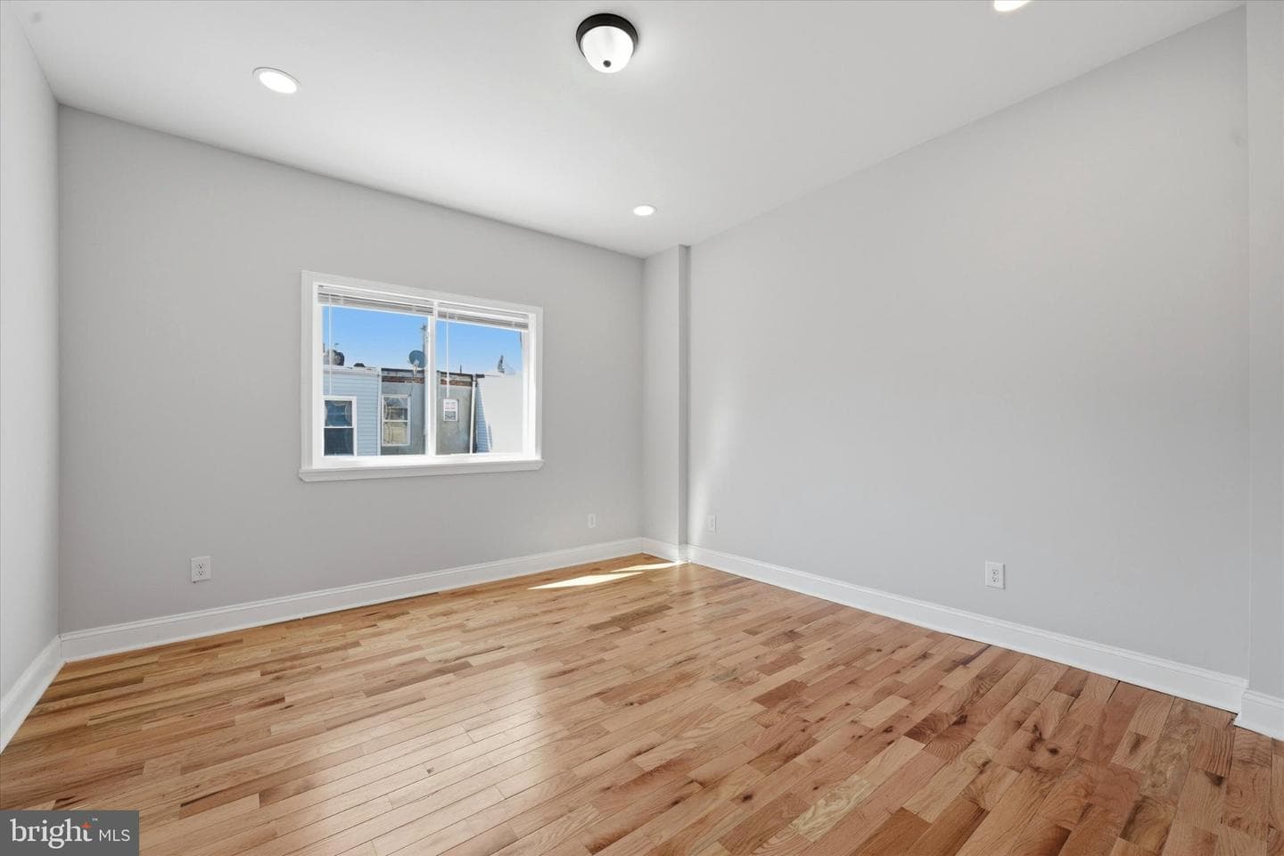 1834 E Albert Street photo 18