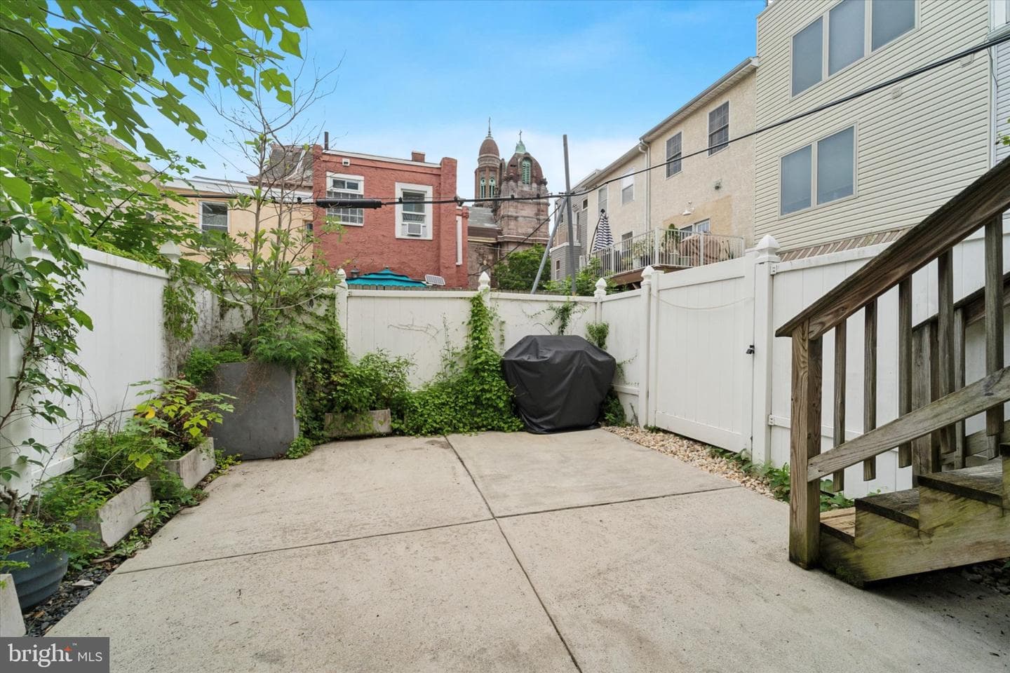 1834 E Albert Street photo 27