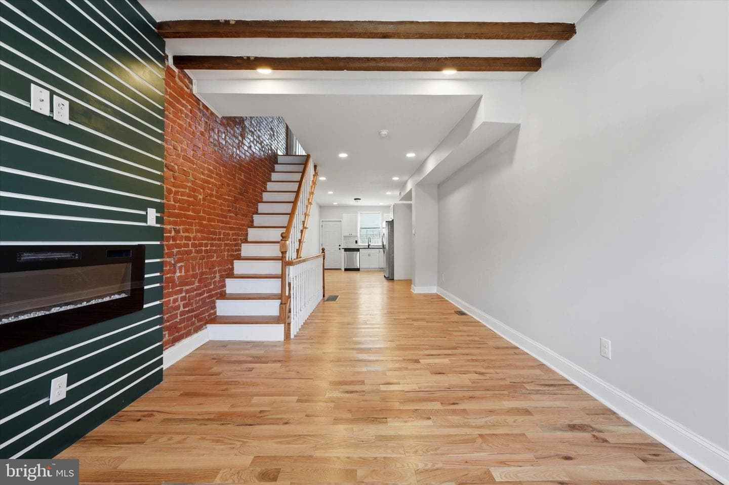 1834 E Albert Street photo 5