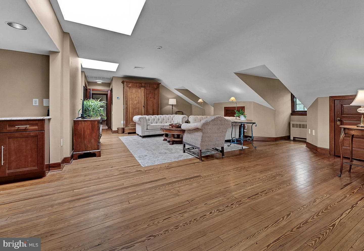 511 W Moreland Avenue photo 30