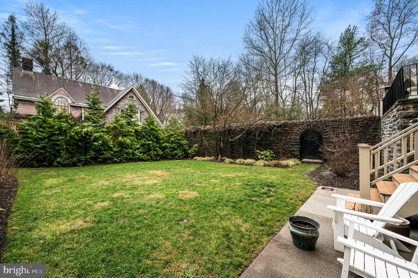 511 W Moreland Avenue photo 37