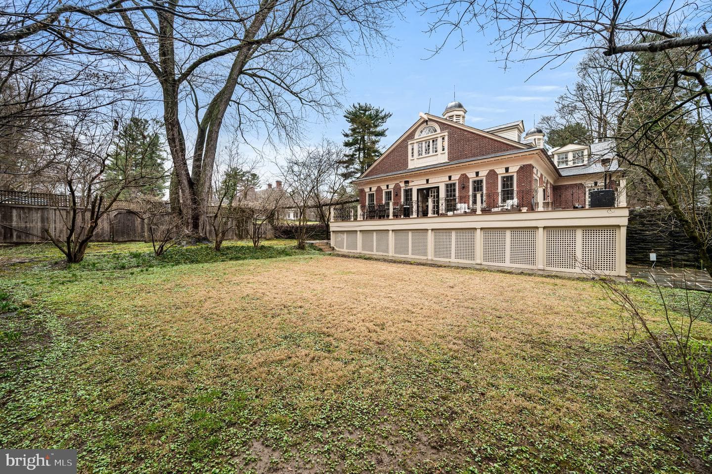 511 W Moreland Avenue photo 38