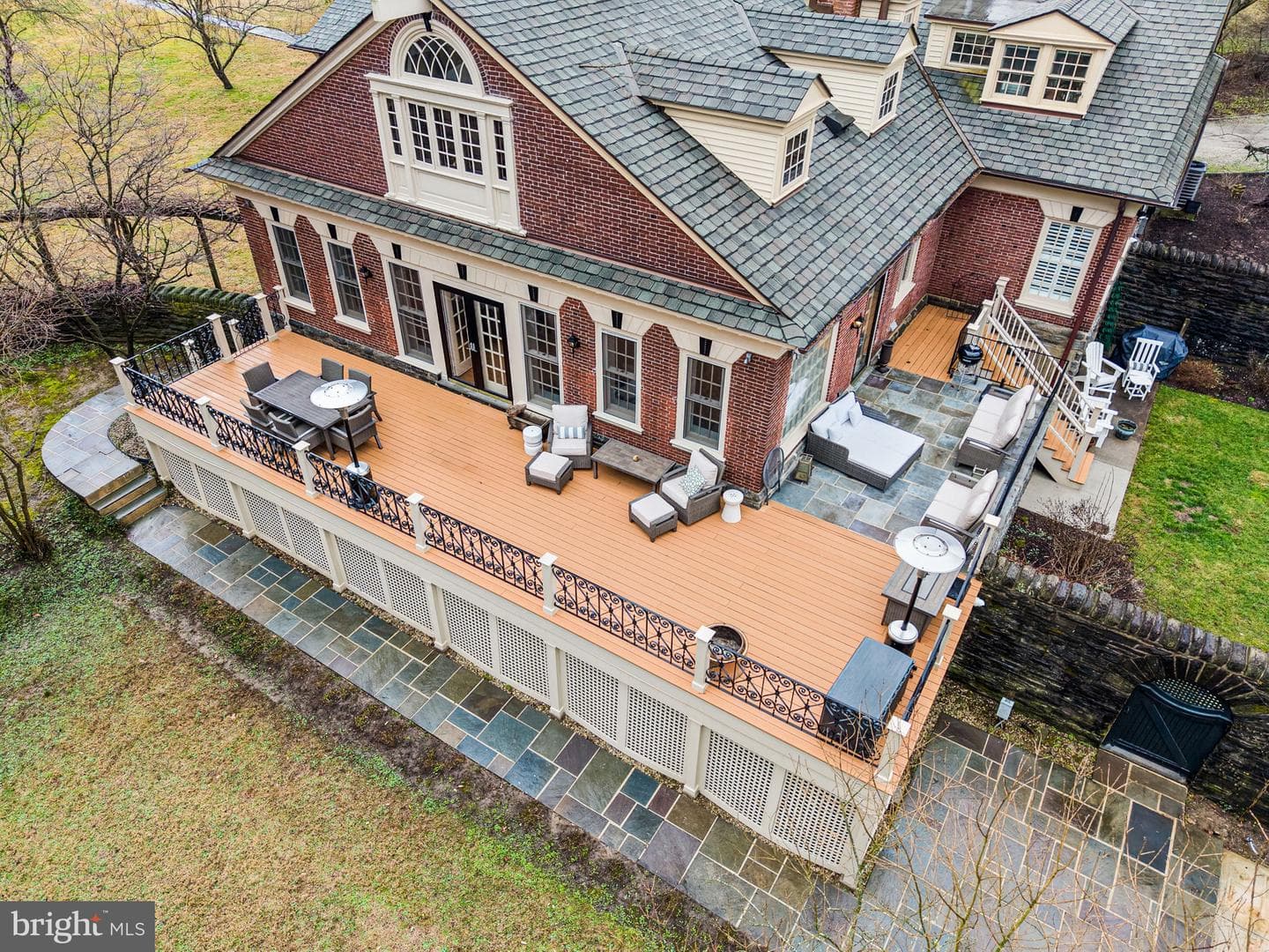 511 W Moreland Avenue photo 40