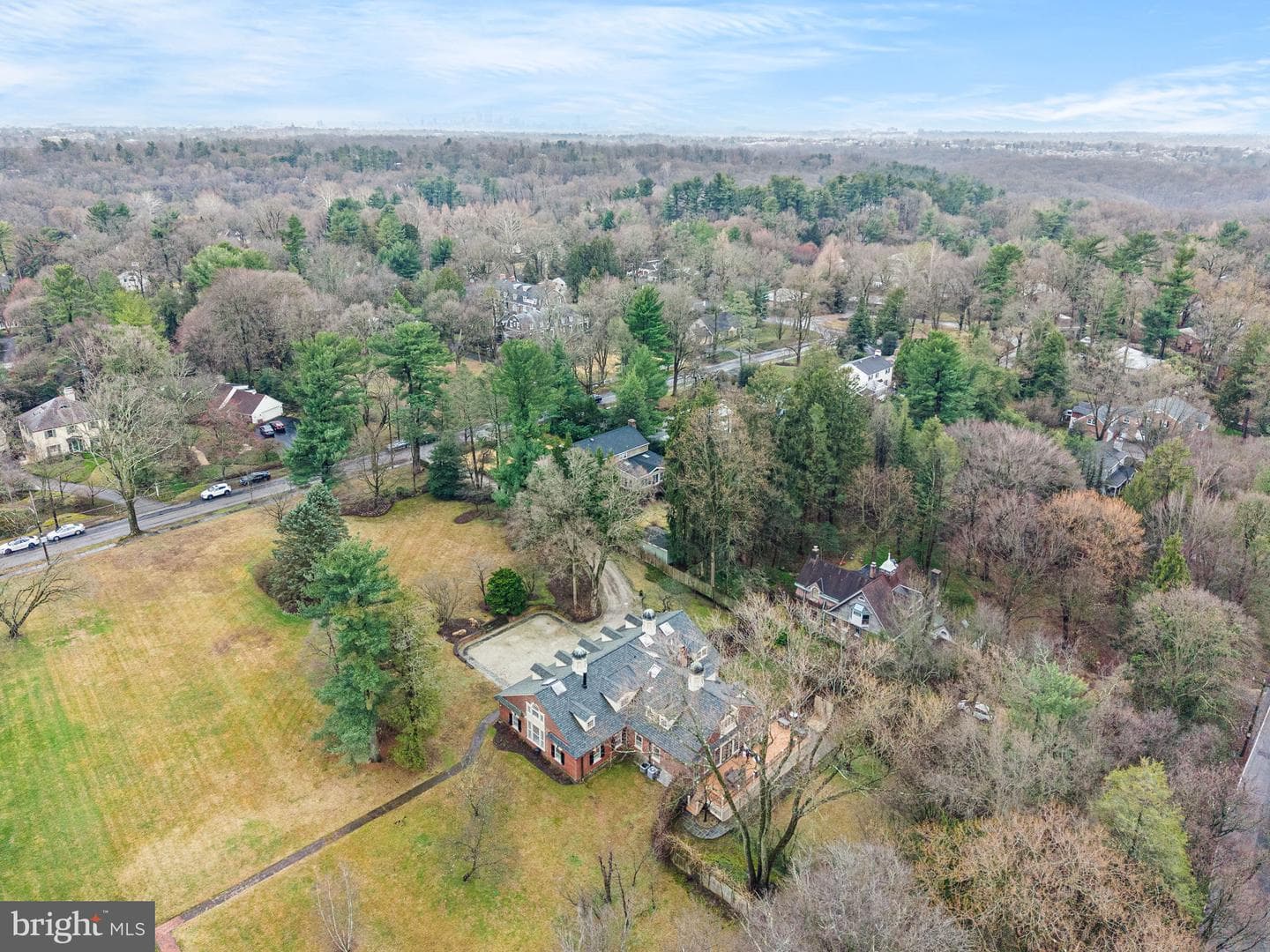 511 W Moreland Avenue photo 42