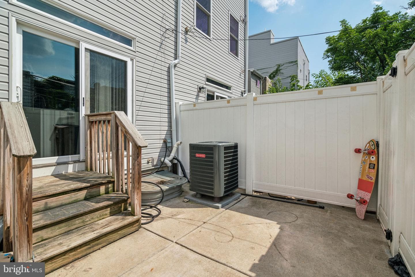 1444 N Myrtlewood Street photo 11