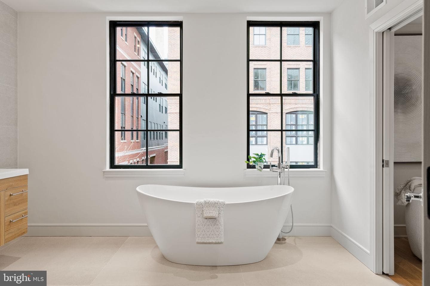 207a Vine Street photo 36