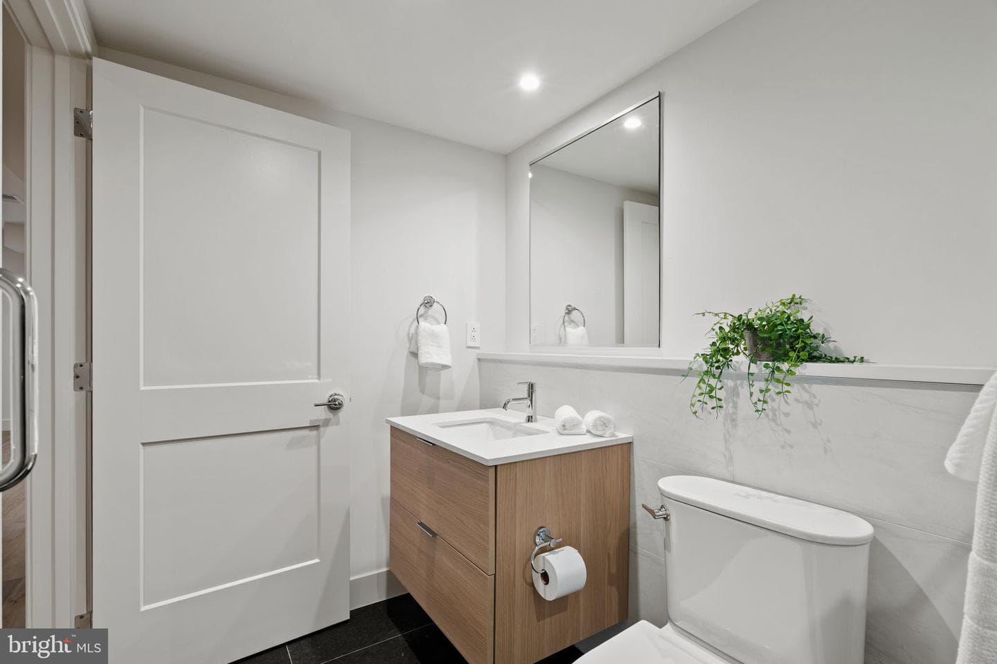 207a Vine Street photo 55