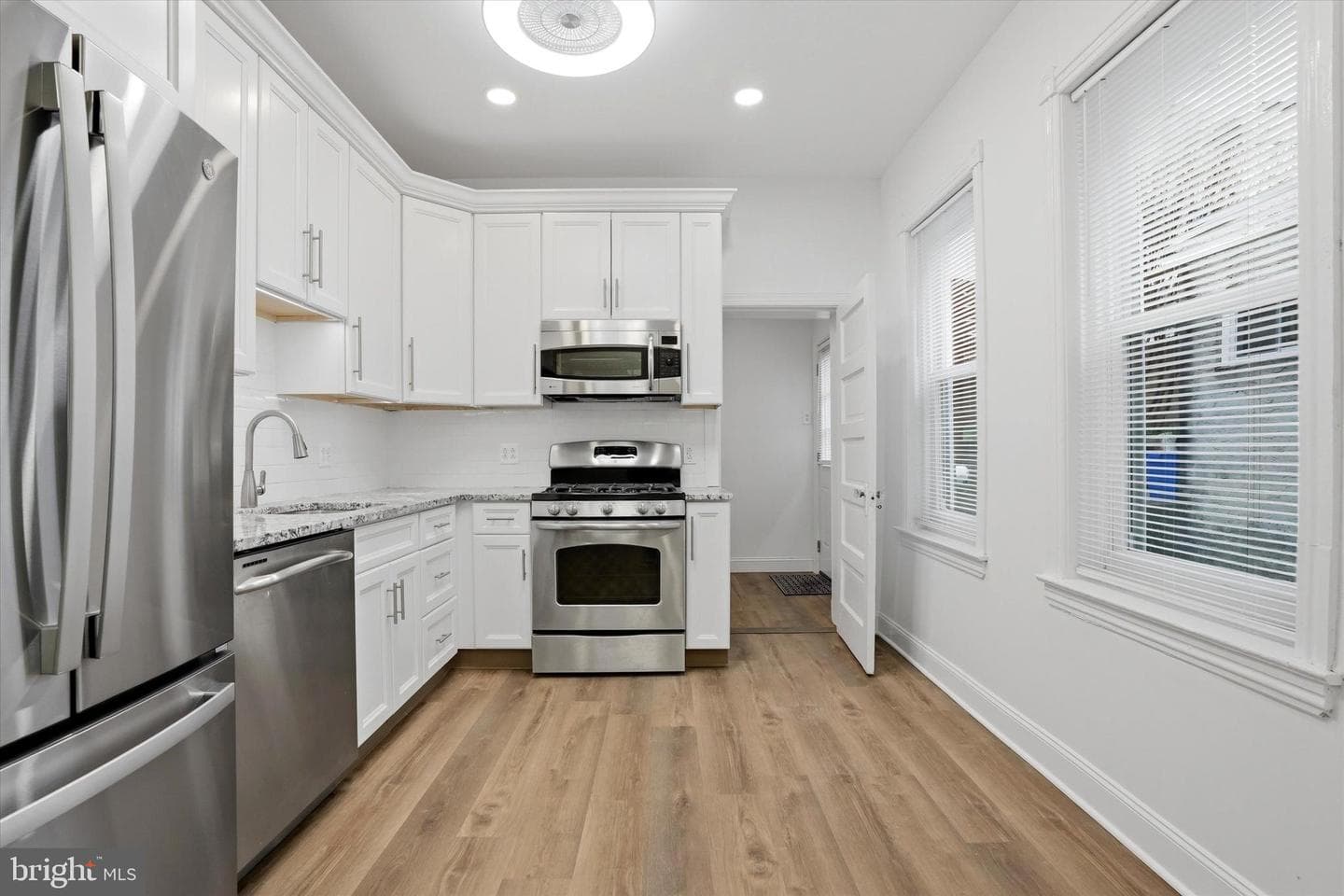 412 Delmar Street photo 11