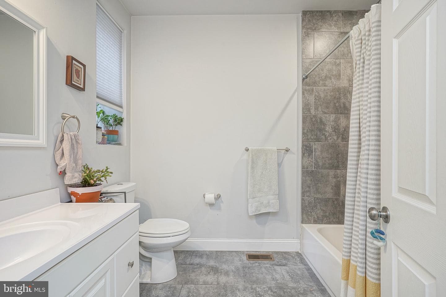 1722 Wylie Street photo 9