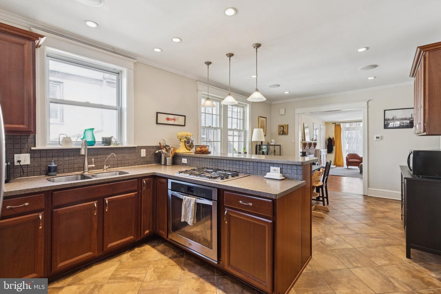 519 Burnham Road photo 32