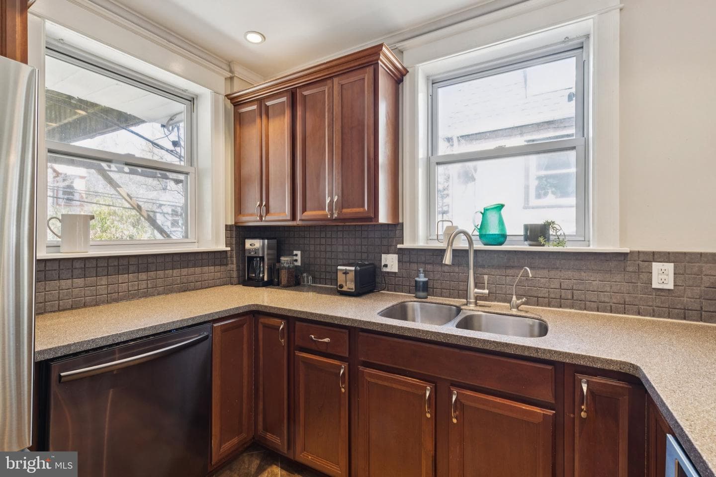 519 Burnham Road photo 34