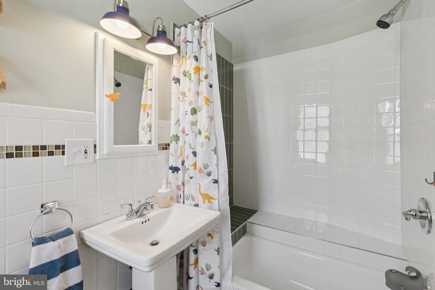 519 Burnham Road photo 39
