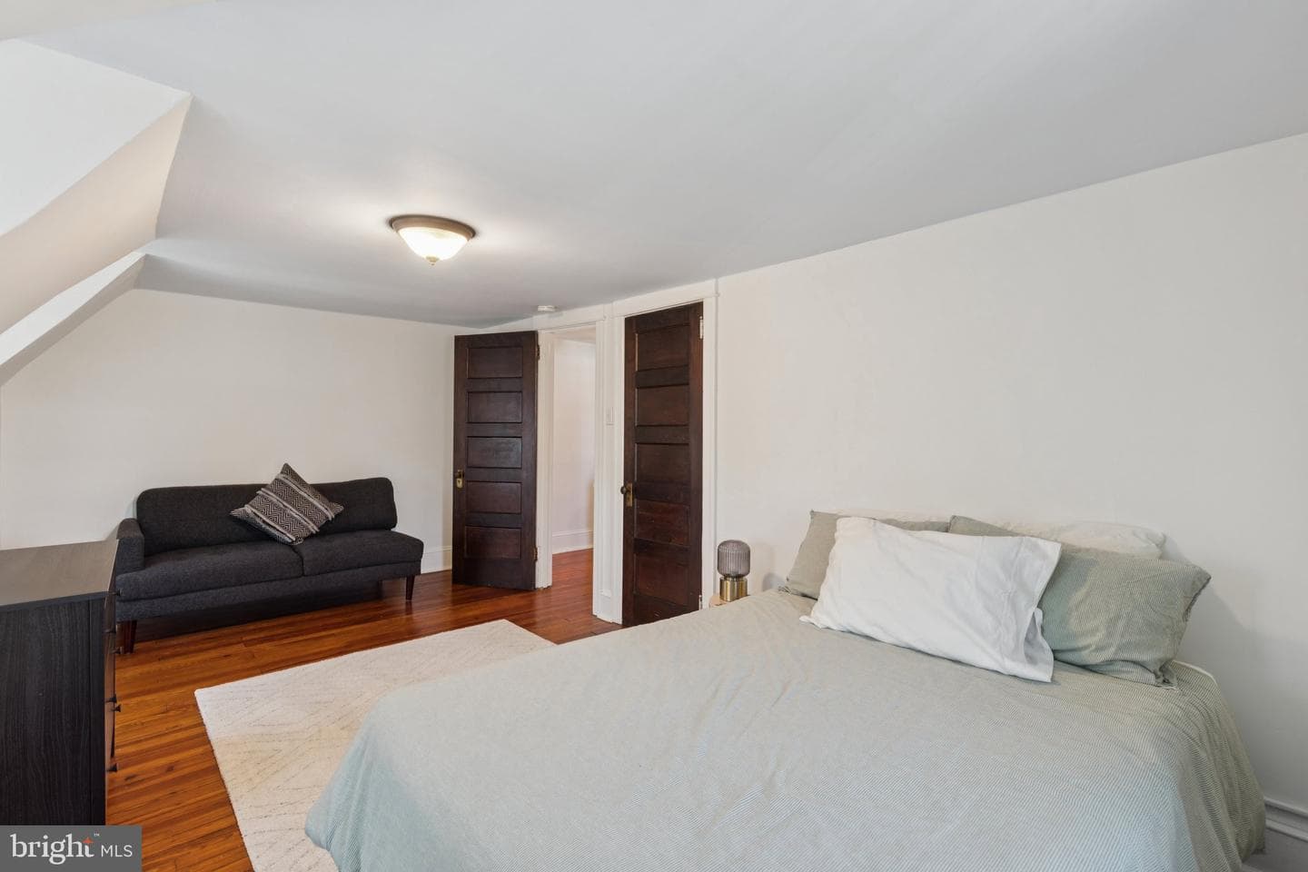 519 Burnham Road photo 42