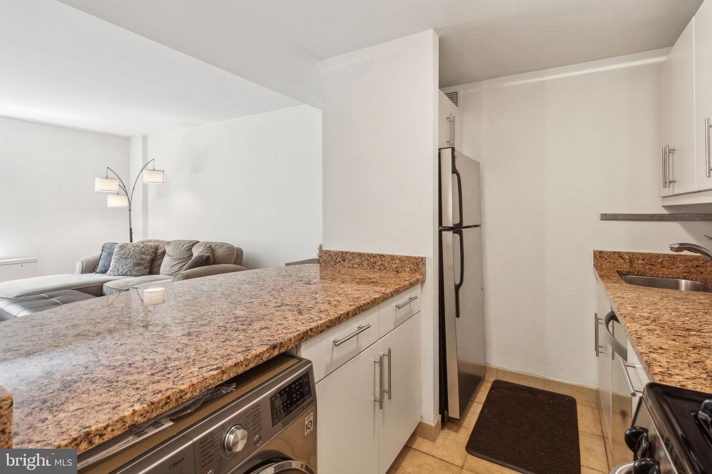 219 S 18th St # 1422 photo 12