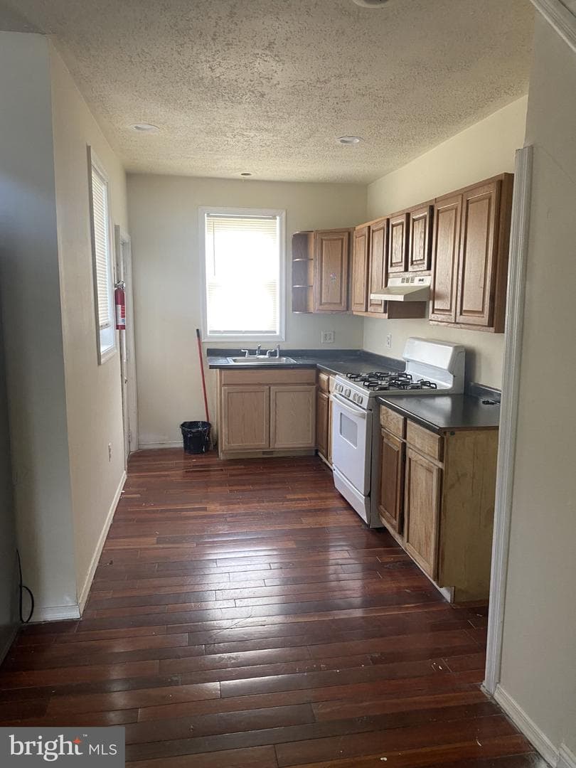 2117 Anchor Street photo 4