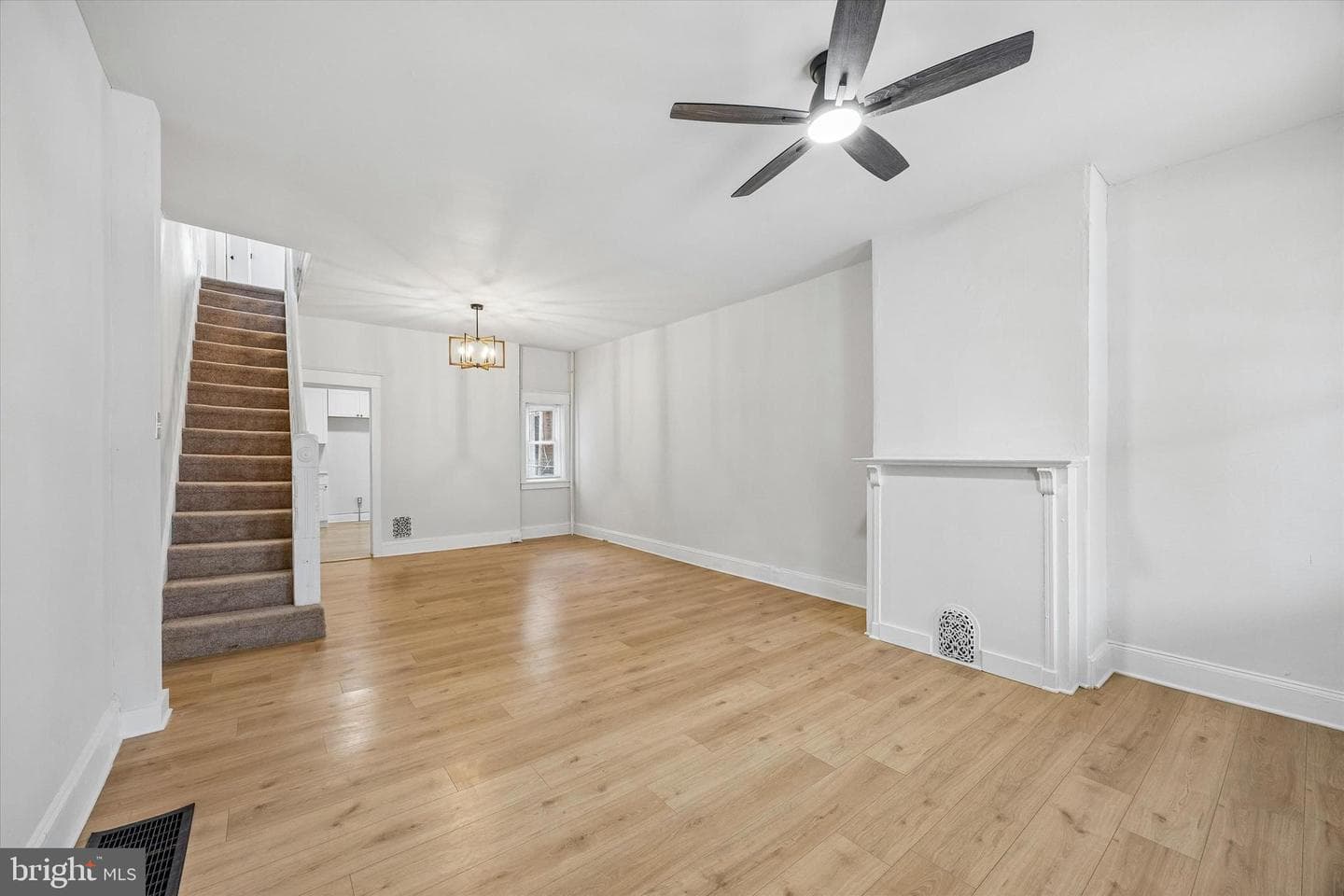 2132 S Simpson Street, Philadelphia