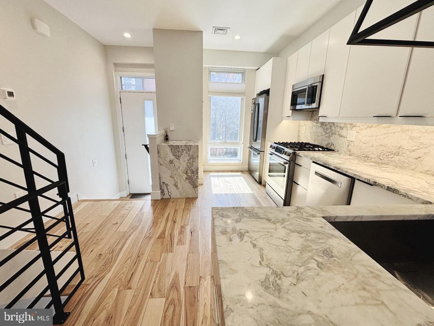 2023 Kimball Street photo 9