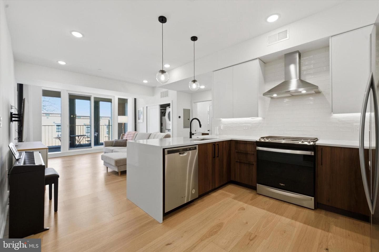1723 Francis Street #3f photo 6