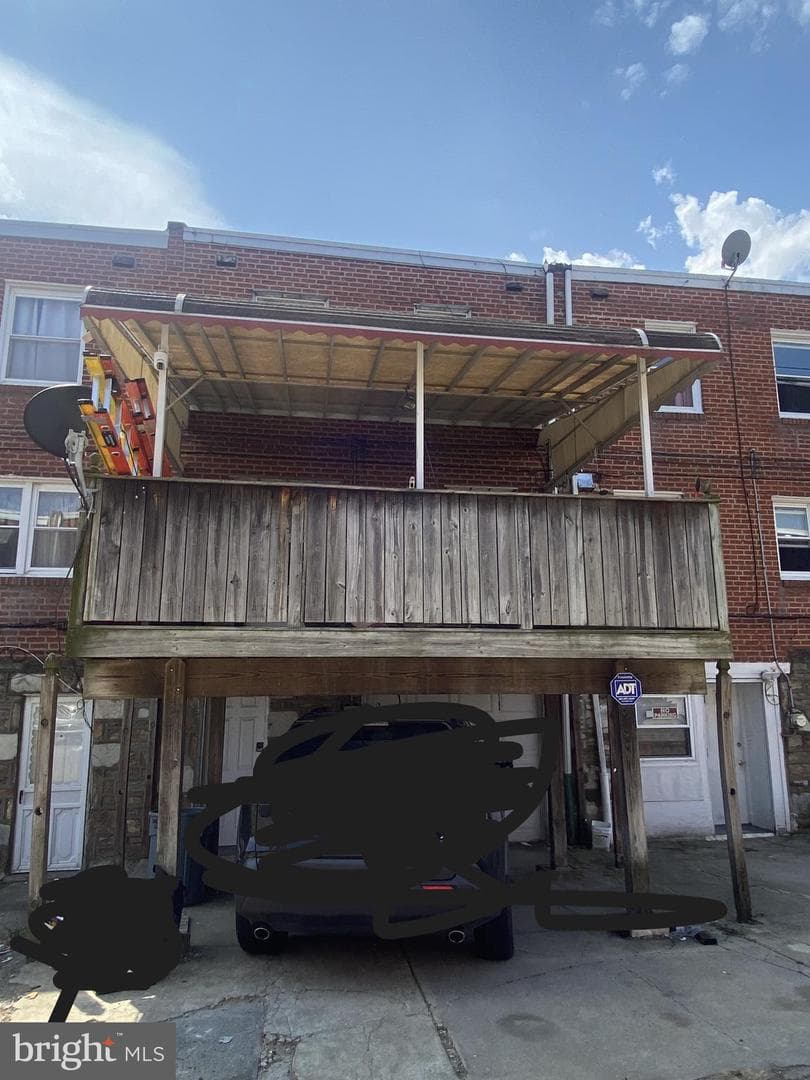 2155 Fanshawe Street photo 11