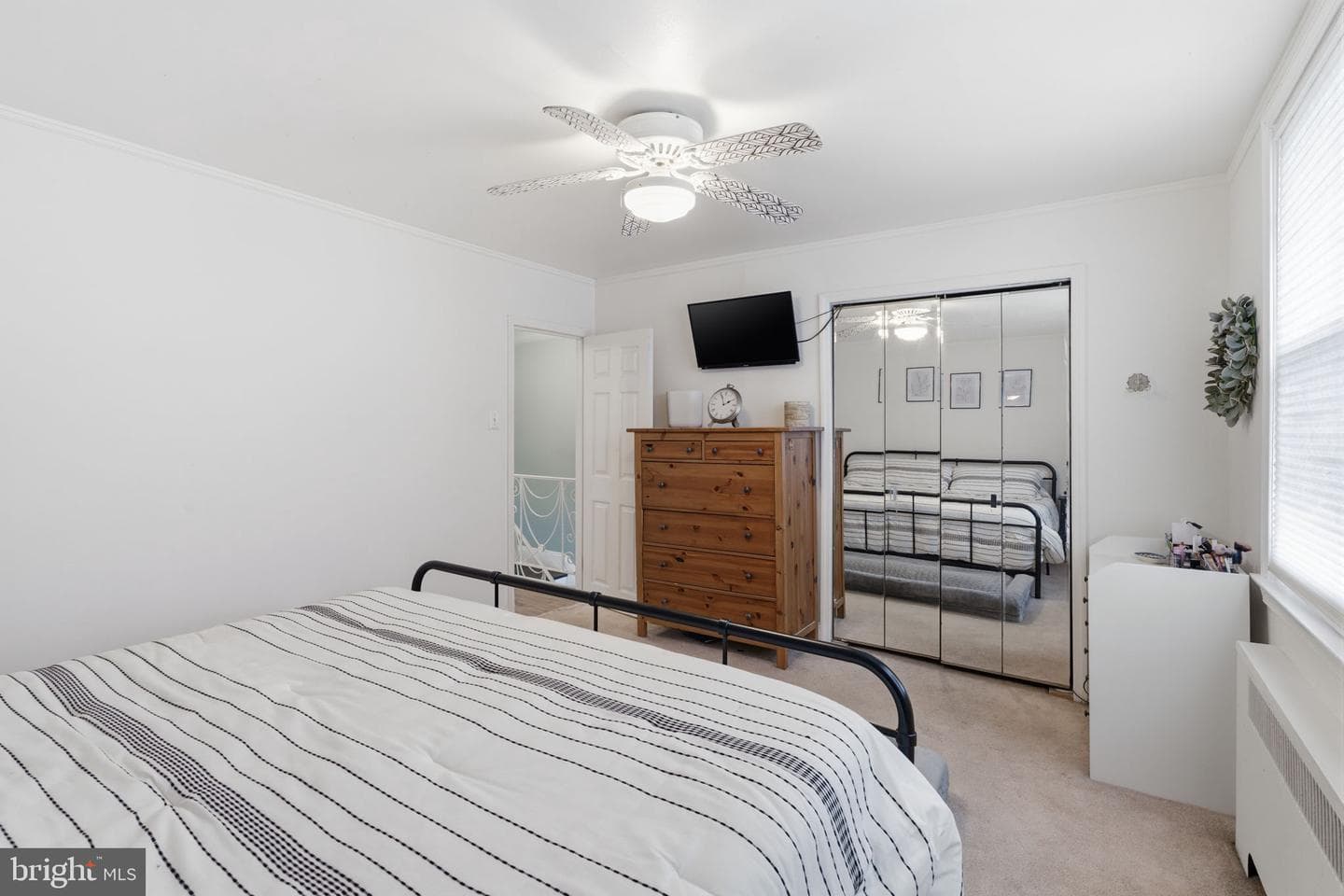 2905 Knorr Street photo 14
