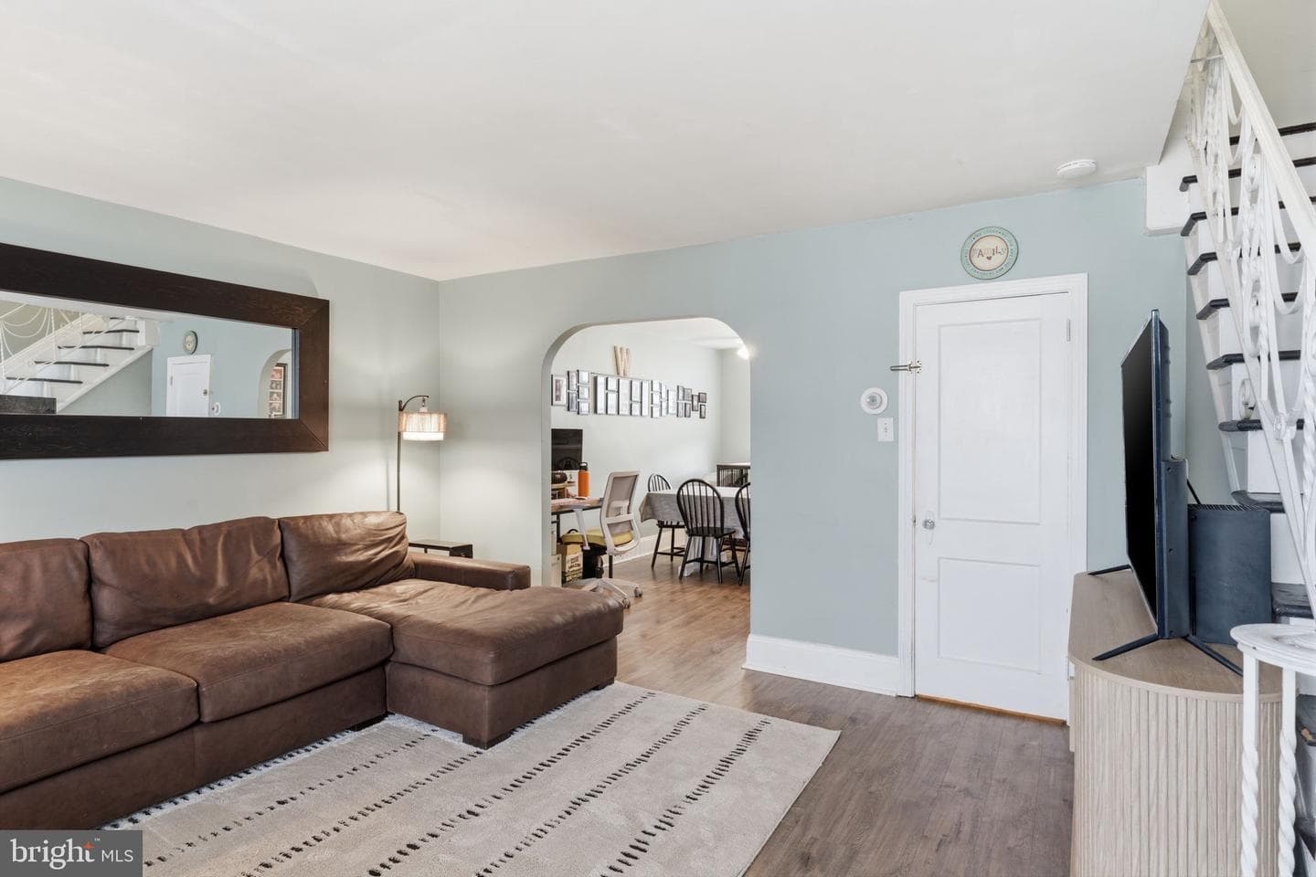 2905 Knorr Street photo 3