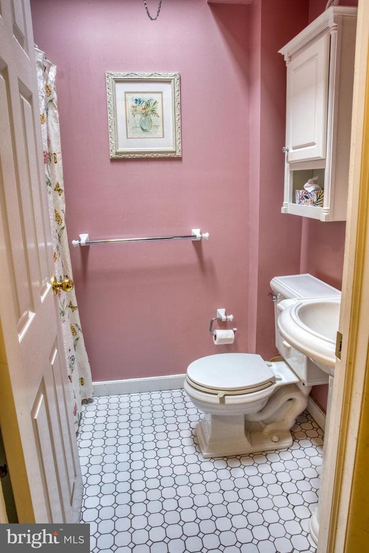 8171 Lister Street photo 16