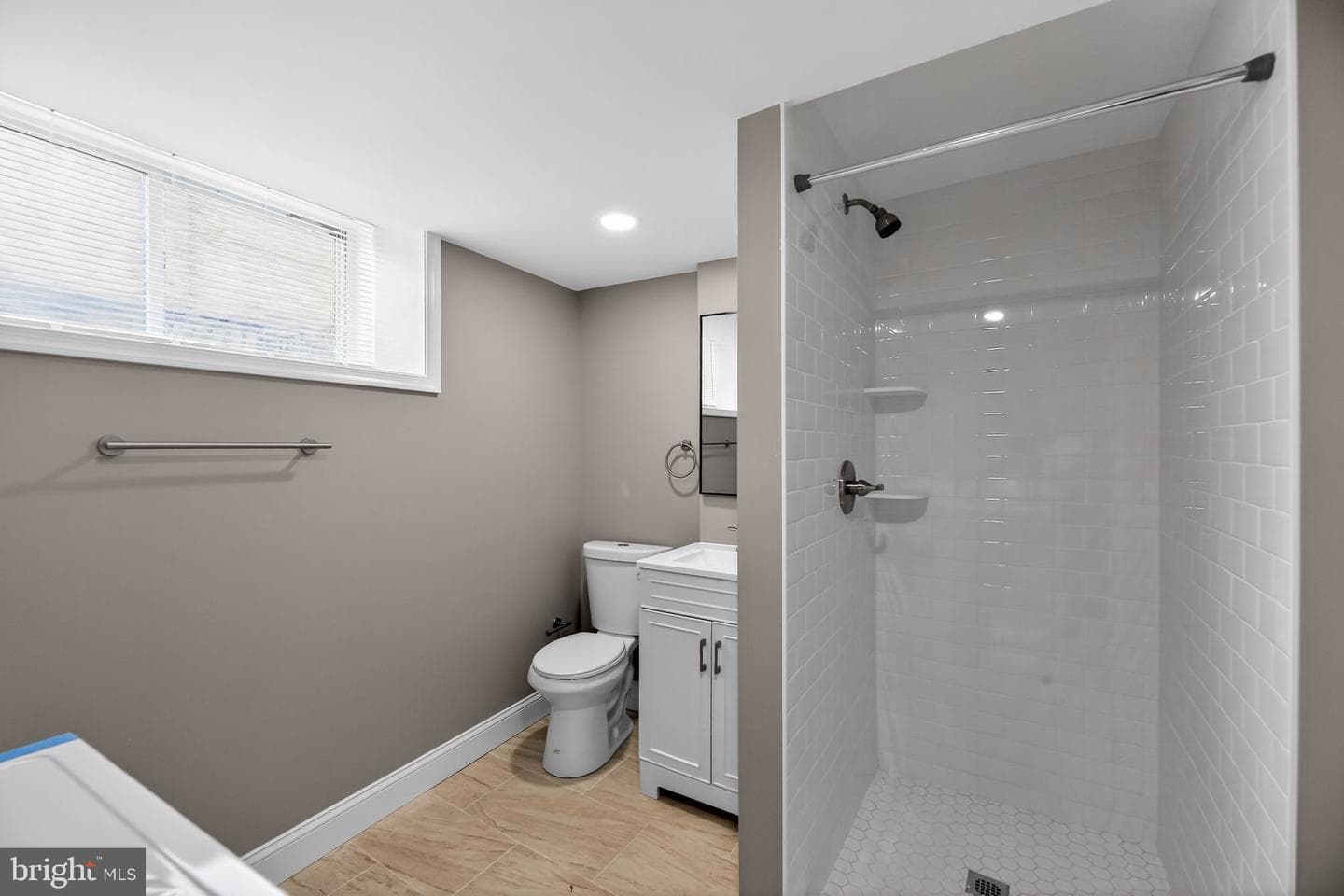 6728 Guyer Avenue photo 22