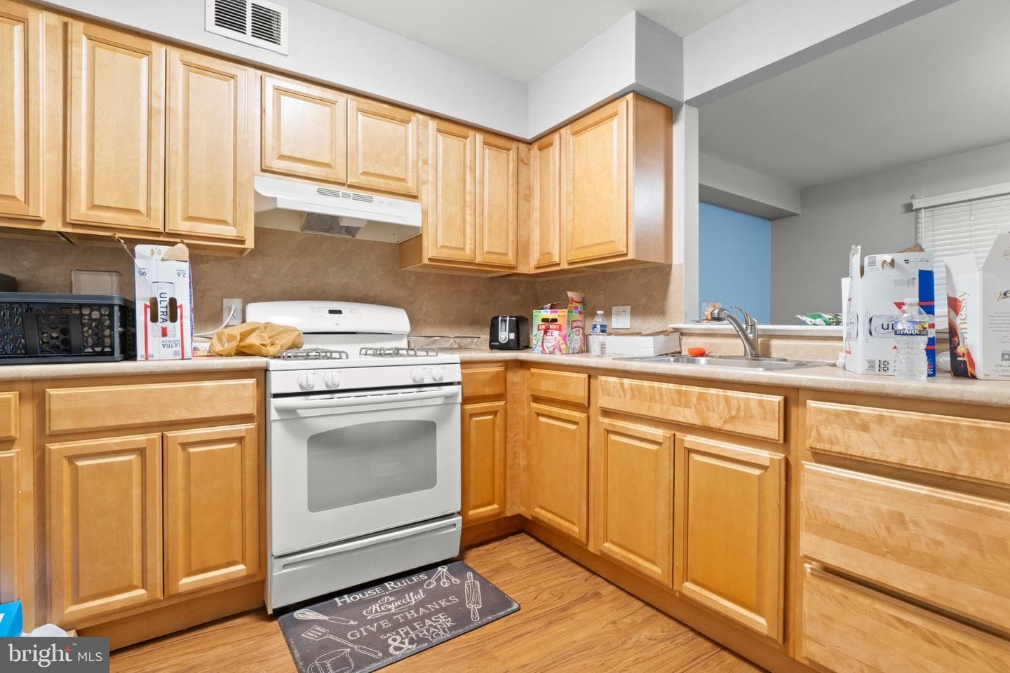 1225 Diamond St photo 4