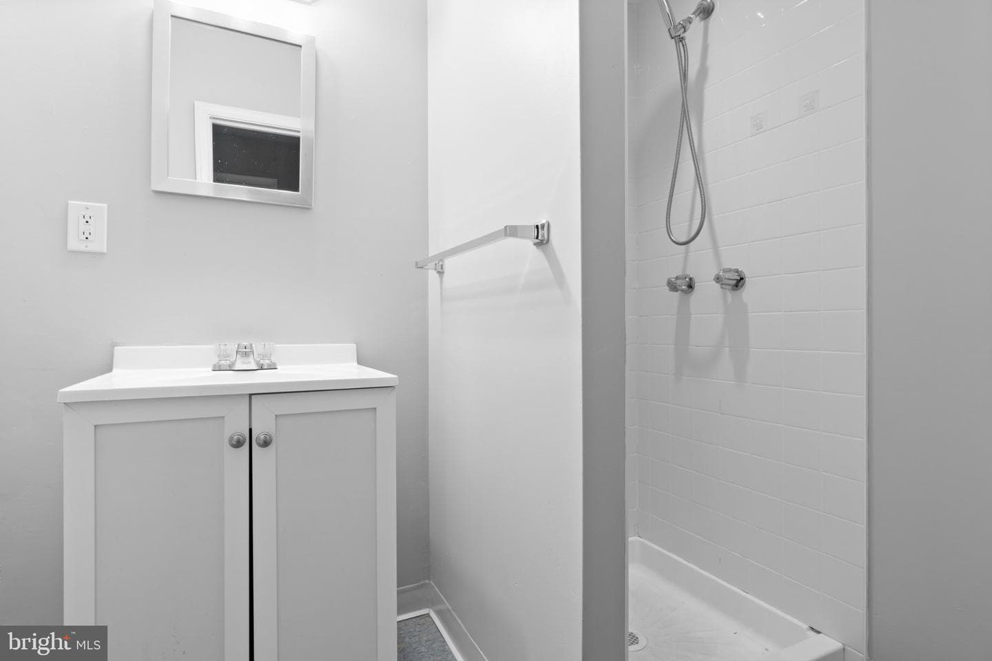 1225 Diamond St photo 6