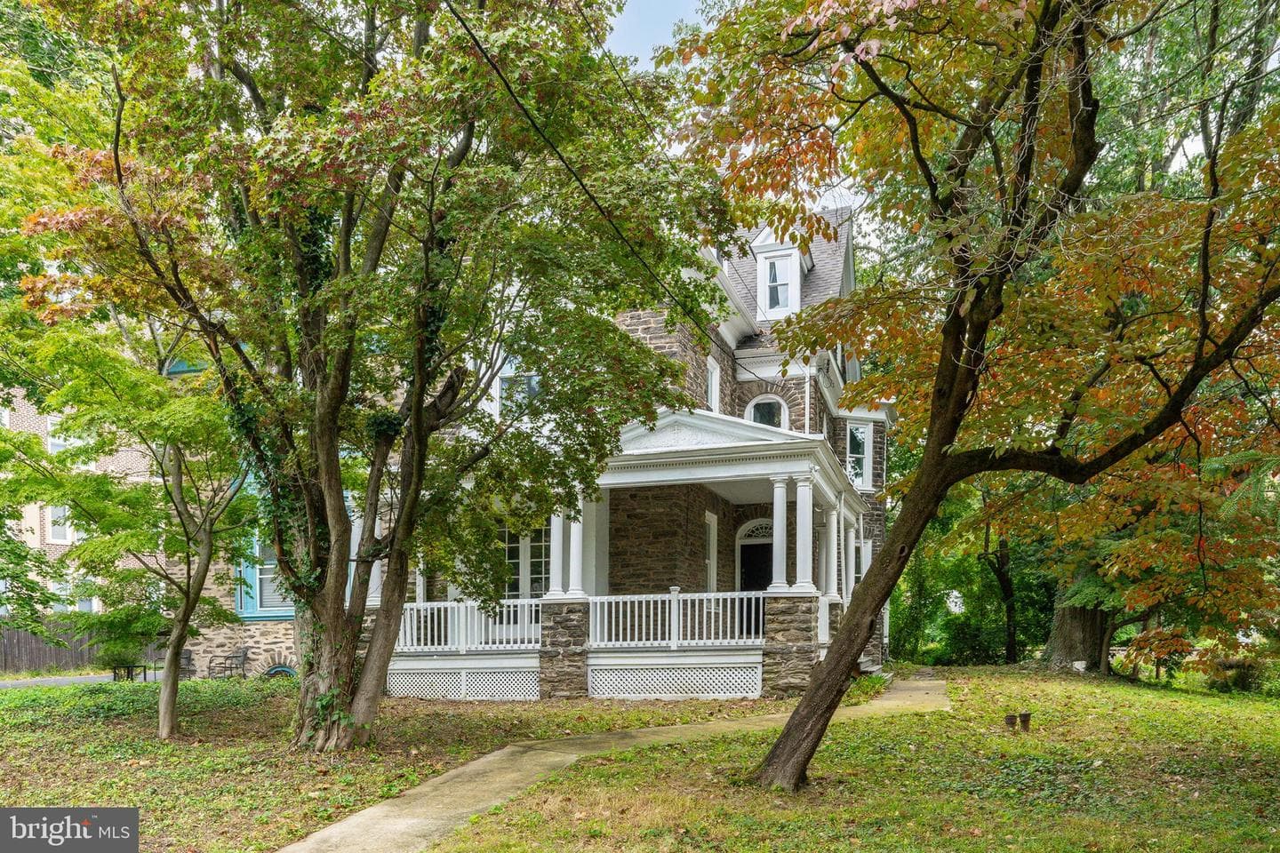 6623 Mccallum Street photo 3