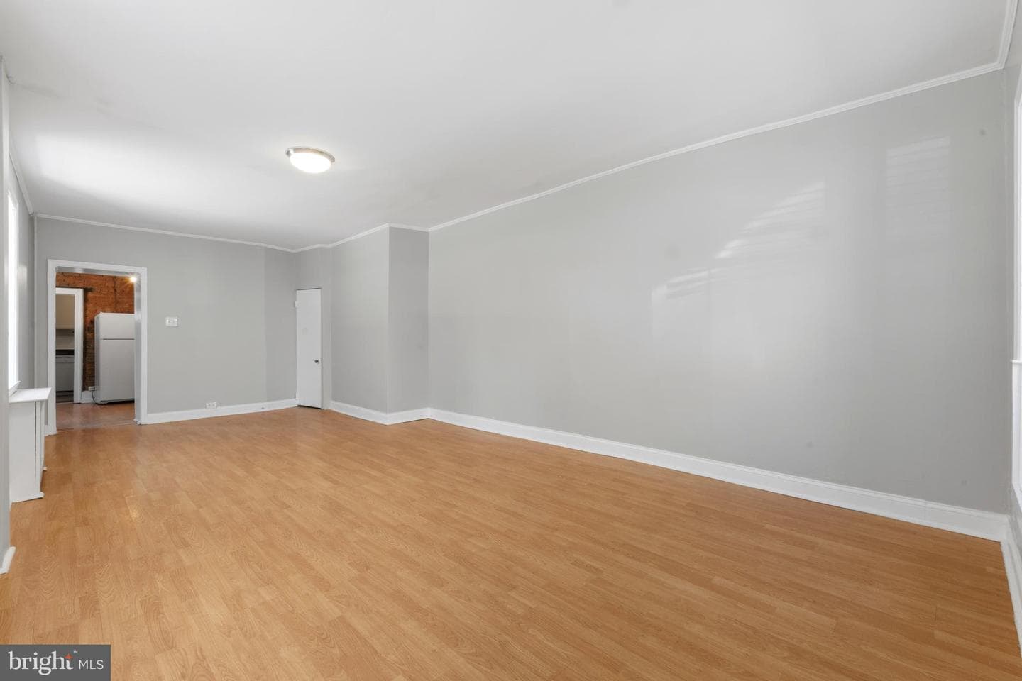 147 Green Lane photo 3