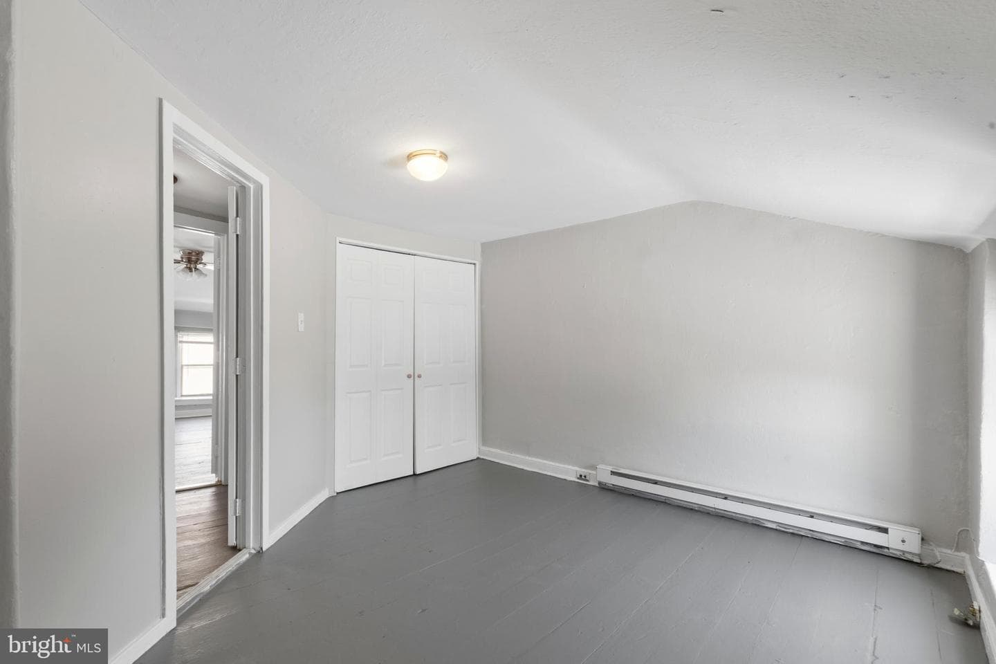 147 Green Lane photo 9