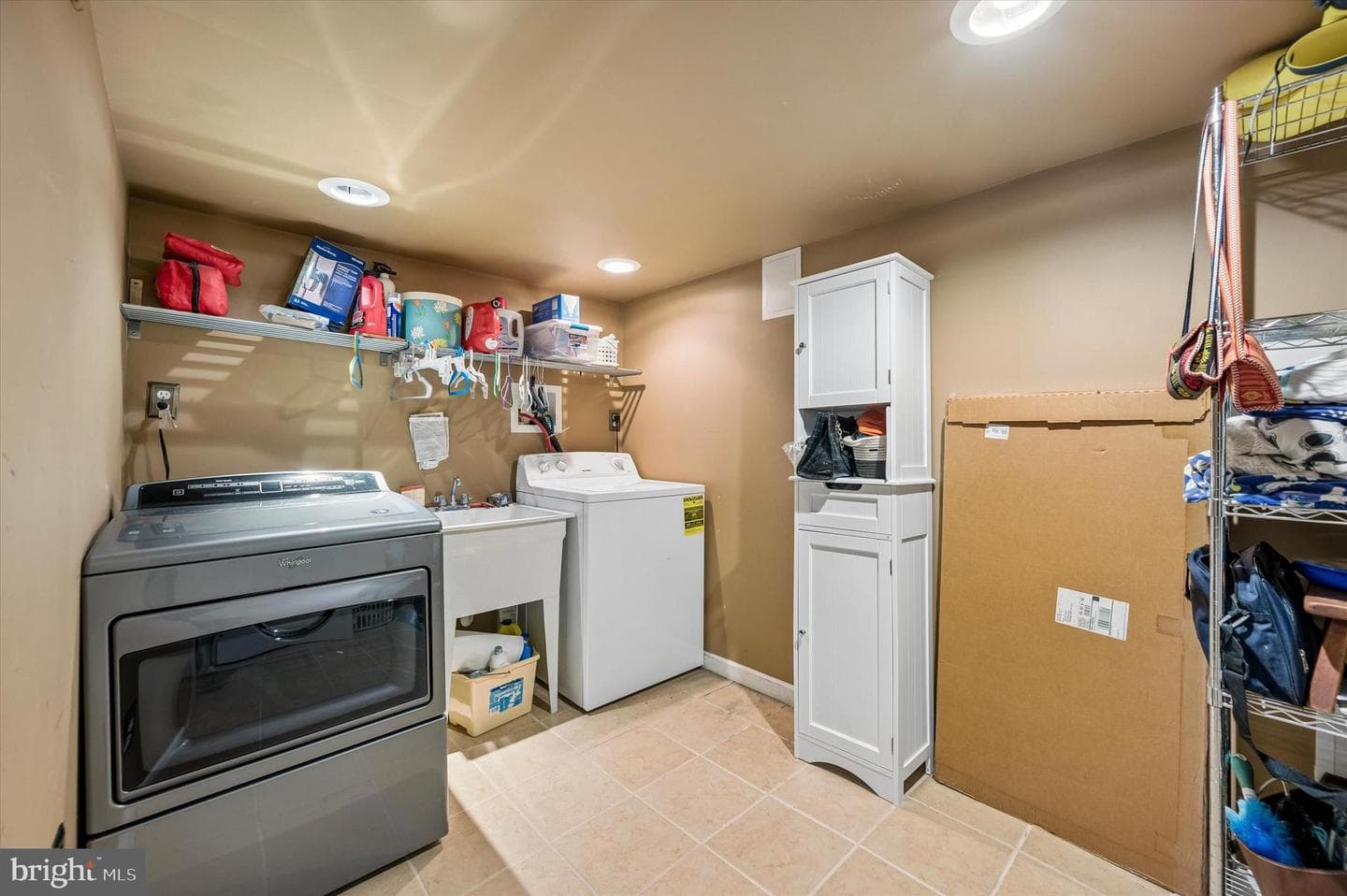 526 Arthur Street photo 17