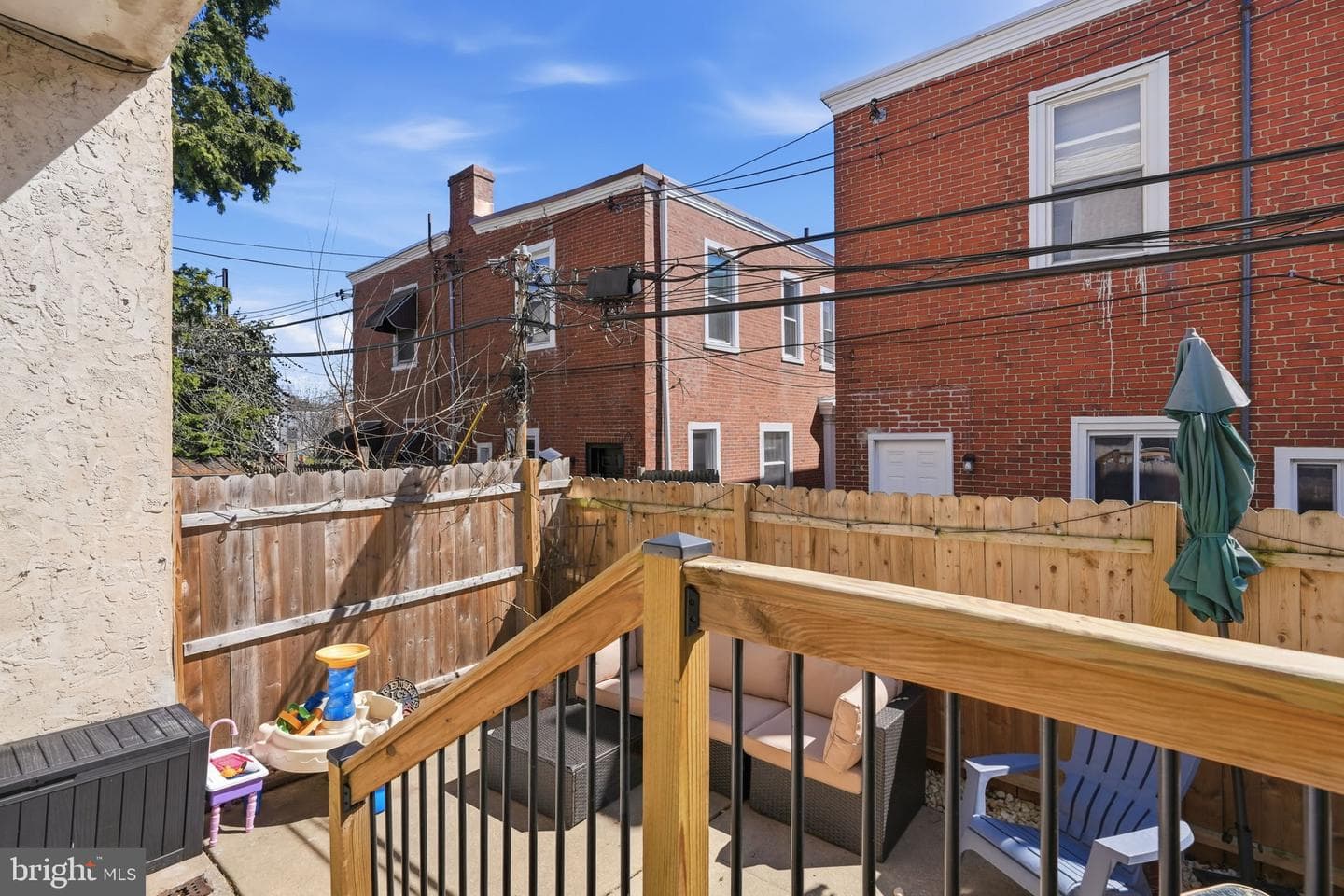 244 E Sydney Street photo 27