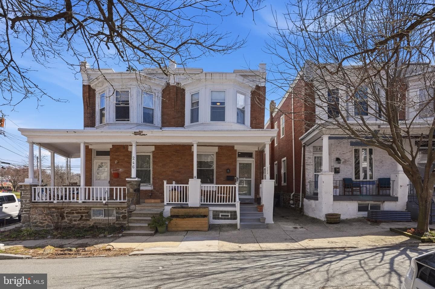 244 E Sydney Street photo 49
