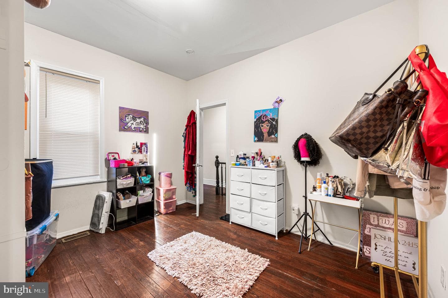1627 W Thompson Street photo 15