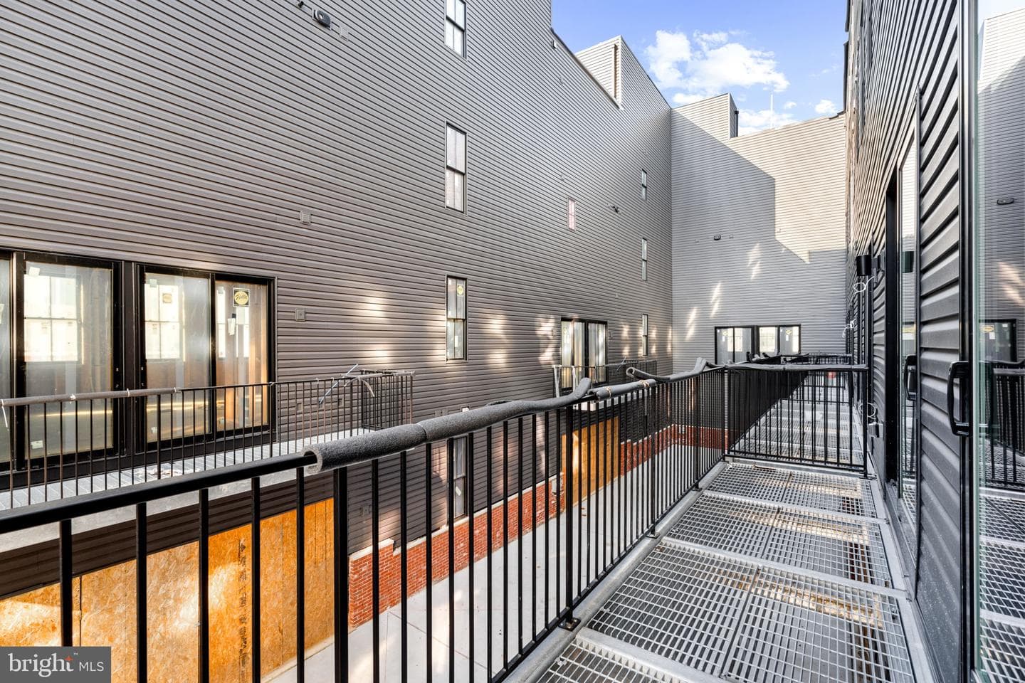249 Philip Way photo 23