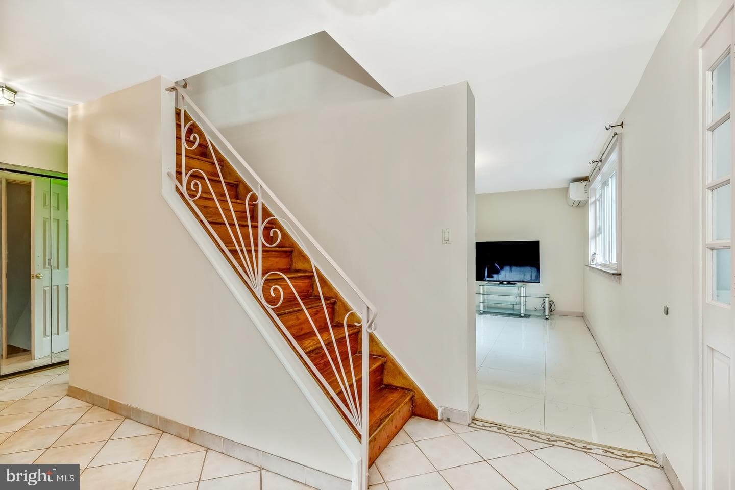 11247 Jeanes Place photo 9