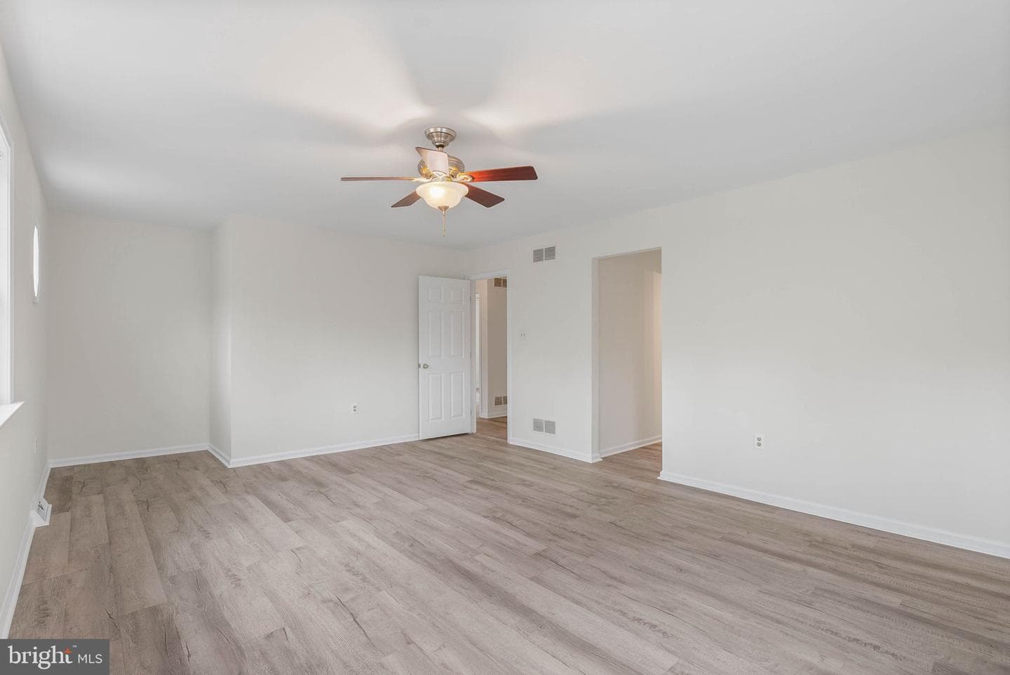 909 Ronnie Circle photo 19