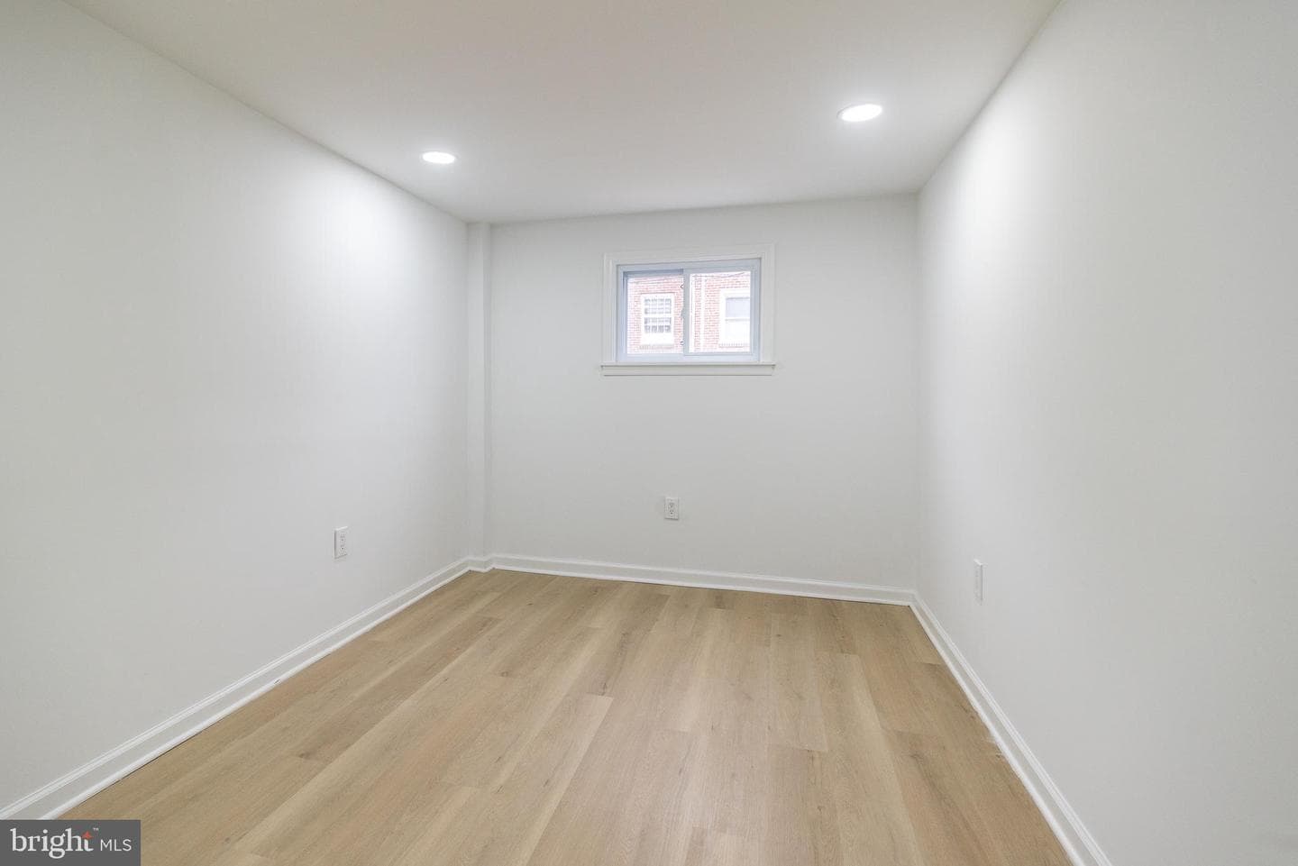 1371 Westbury Drive photo 24