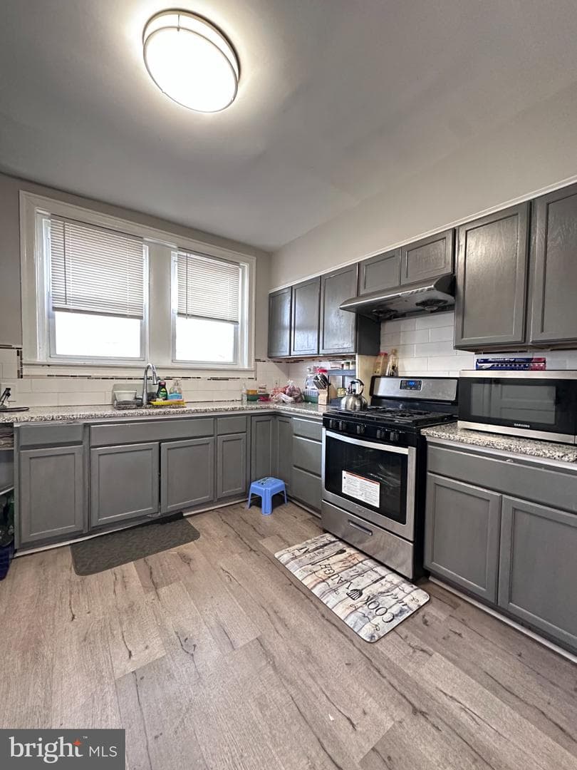 138 W Spencer Ave photo 3