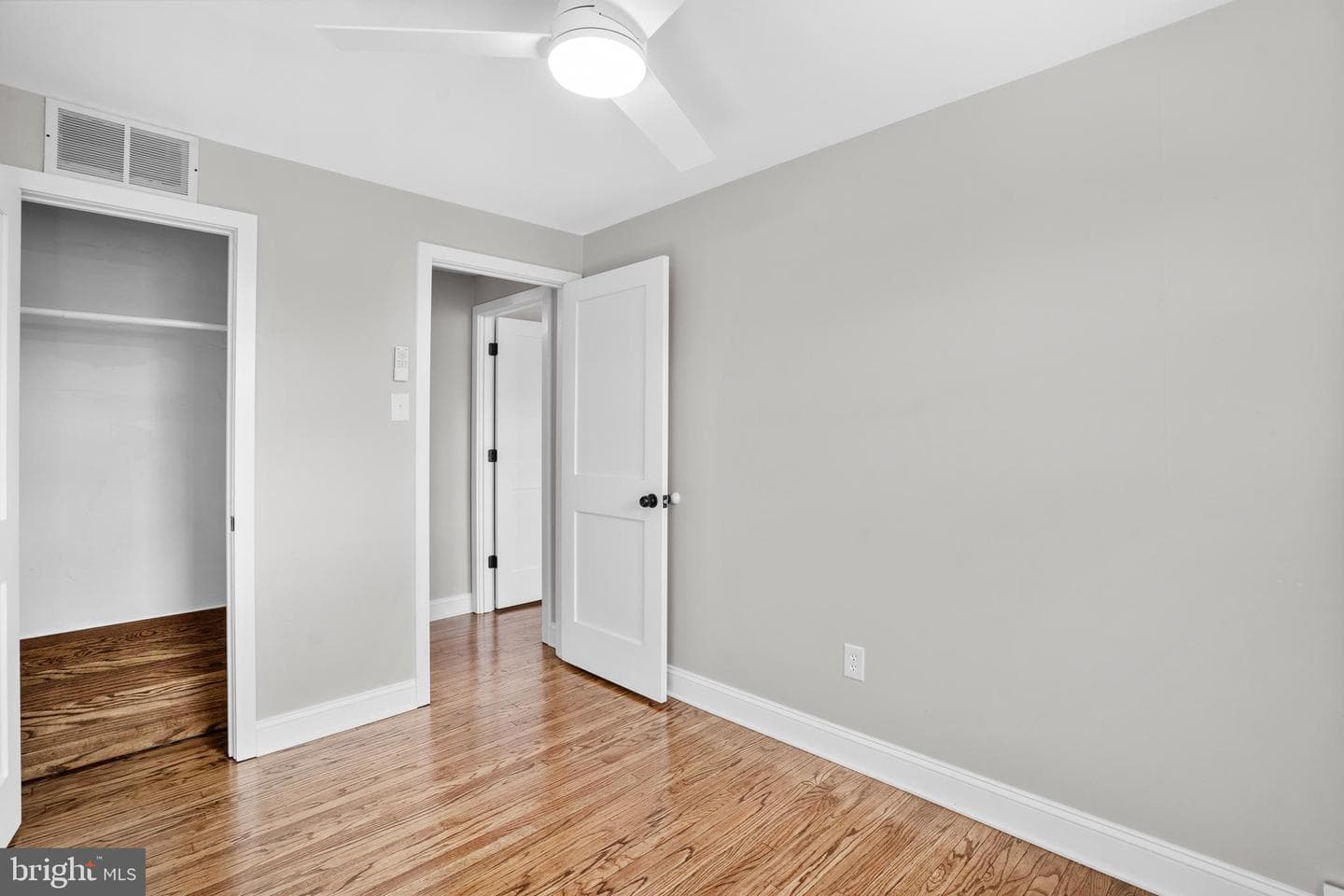 4223 Greenmount Road photo 23