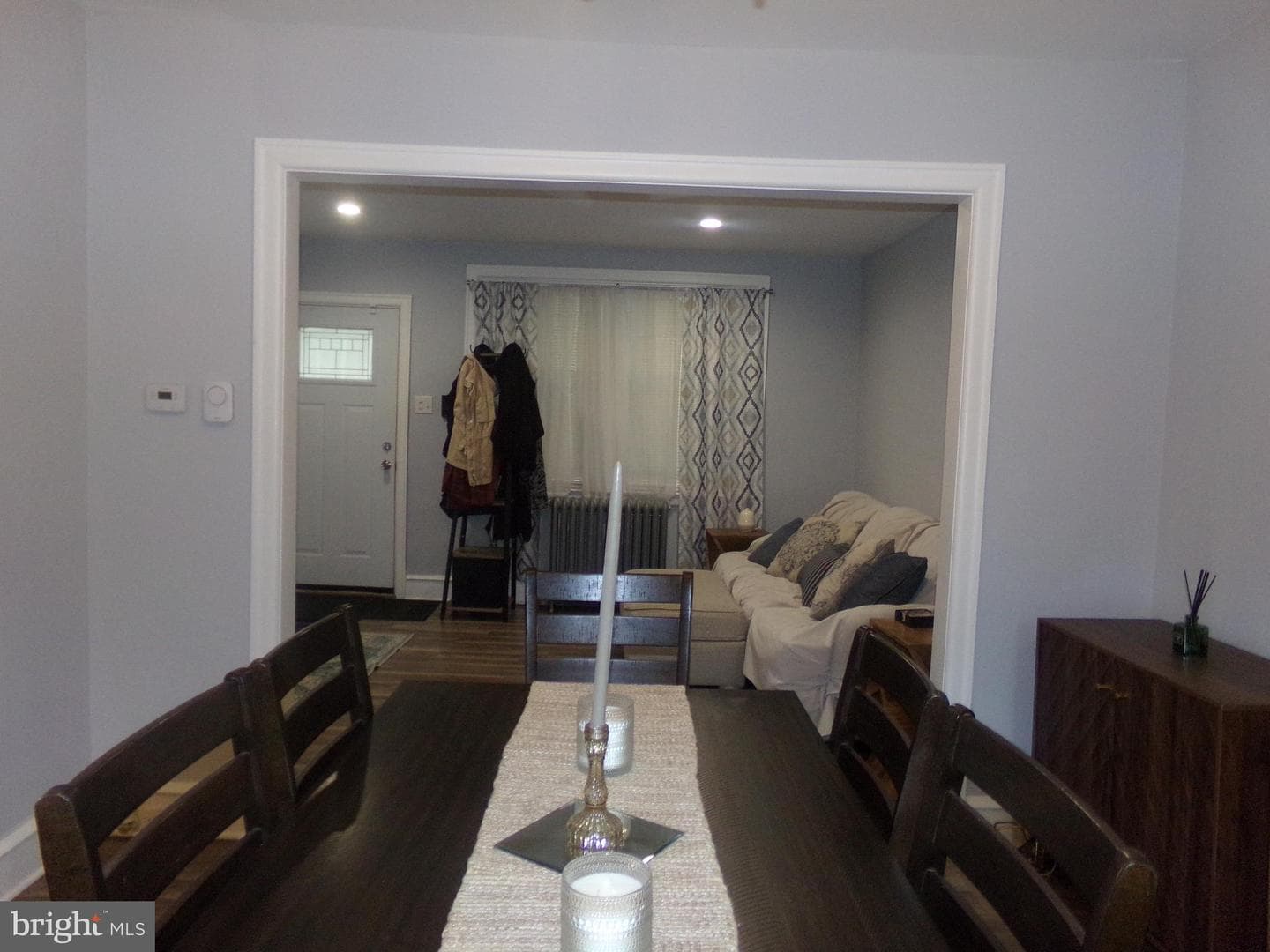 160 Linton Street photo 11