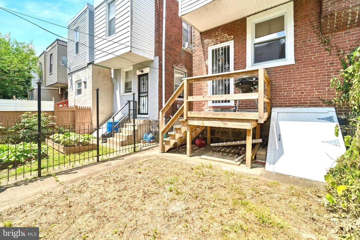 5822 Cedarhurst Street photo 27