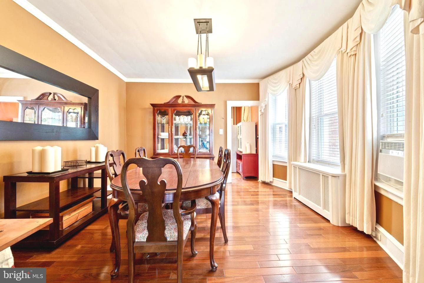 5822 Cedarhurst Street photo 7
