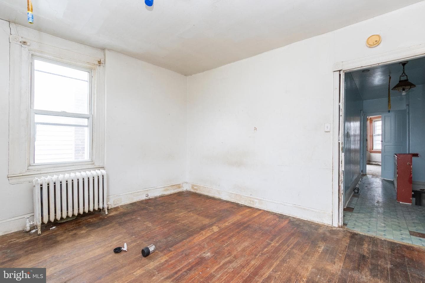 319 W Duncannon Avenue photo 19