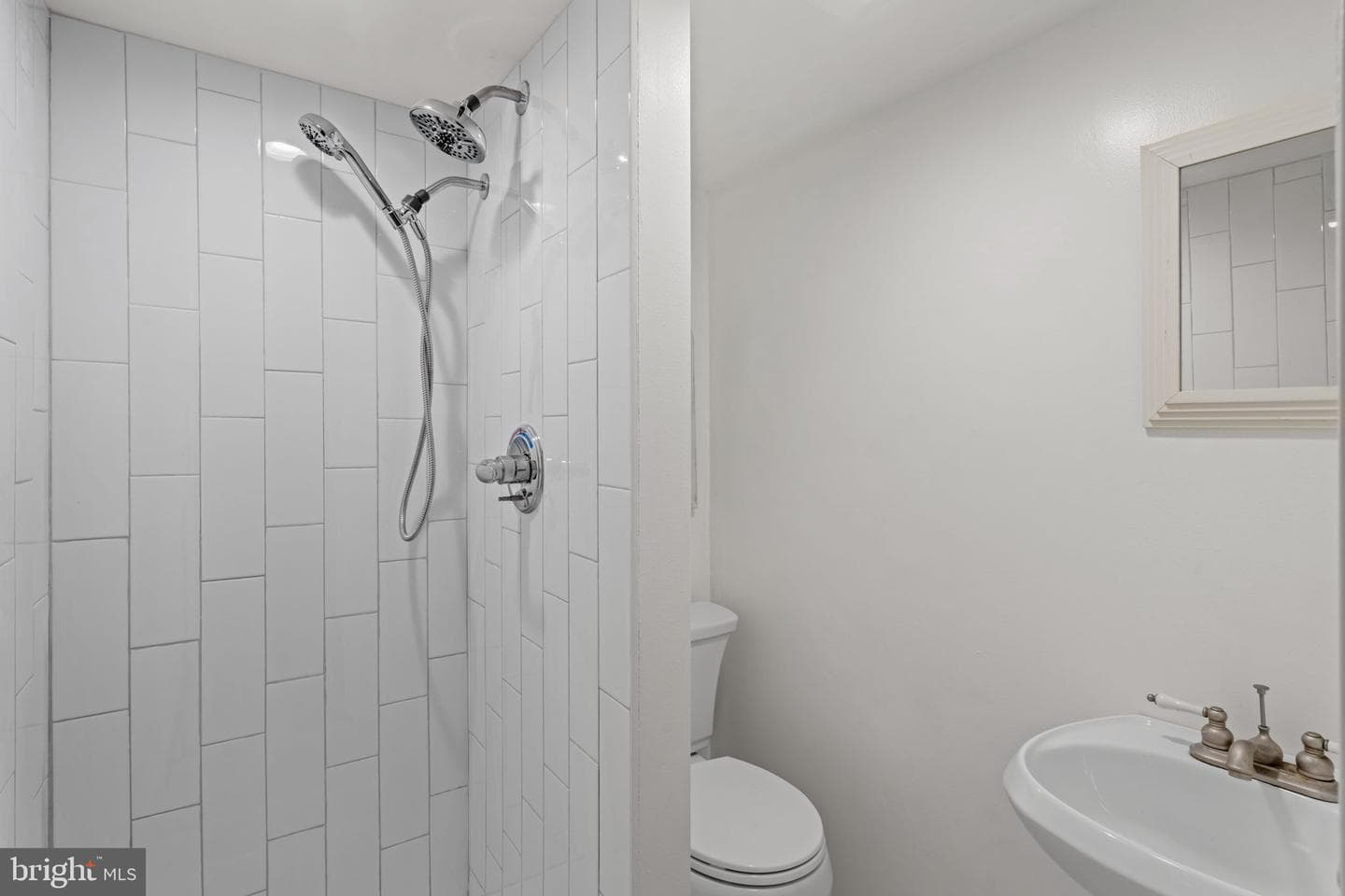 3447 Midvale Avenue photo 103