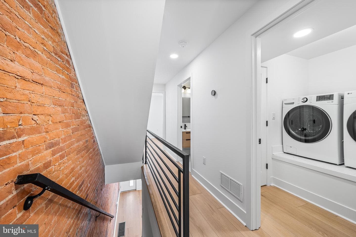 714 Earp Street photo 11