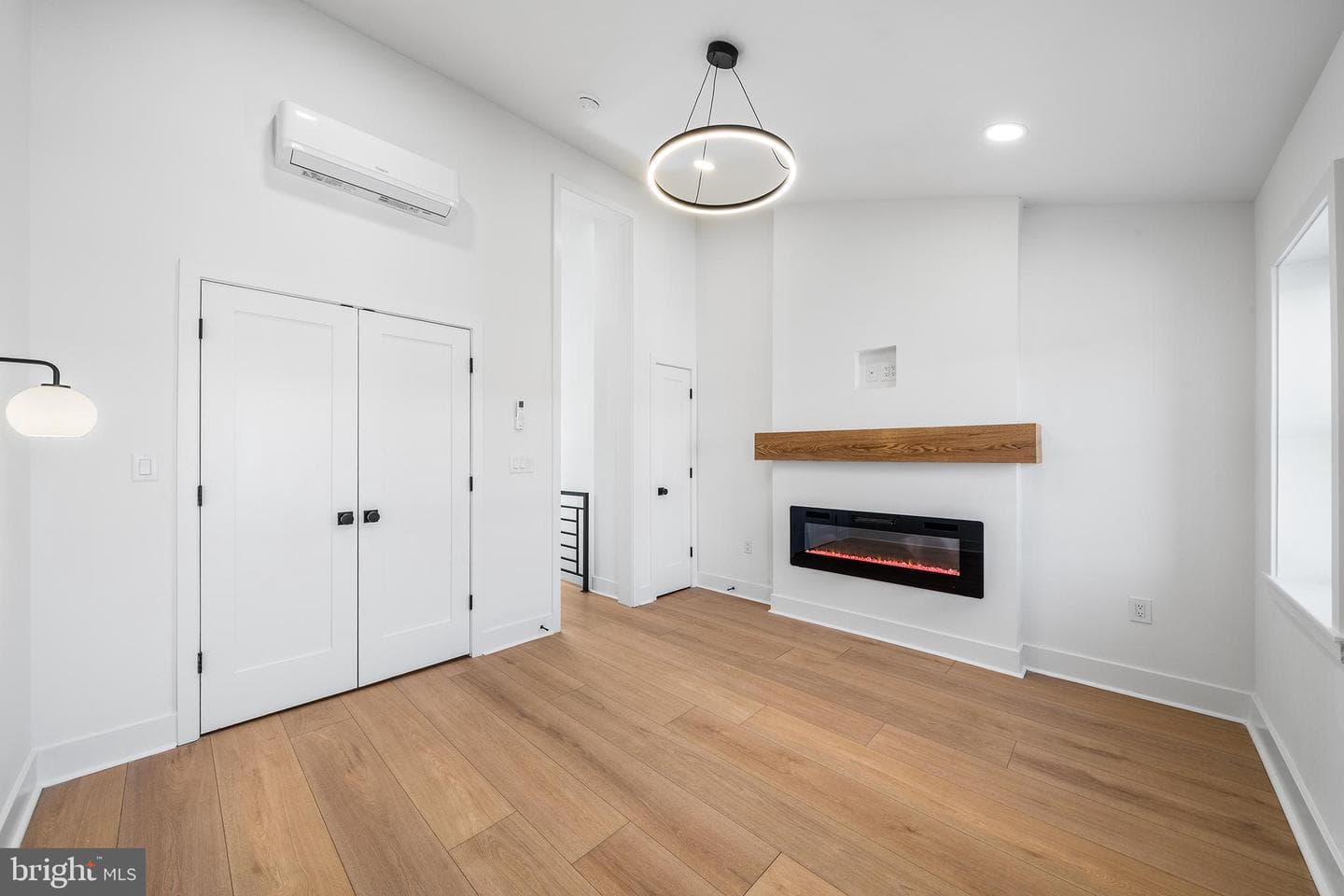 714 Earp Street photo 25